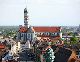 Augsburg ist die deutsche Stadt mit den meisten Feiertagen. So bleibt Singles in Augsburg viel Zeit für die Partnersuche. eDarling verrät, wie Sie diese am besten nutzen.